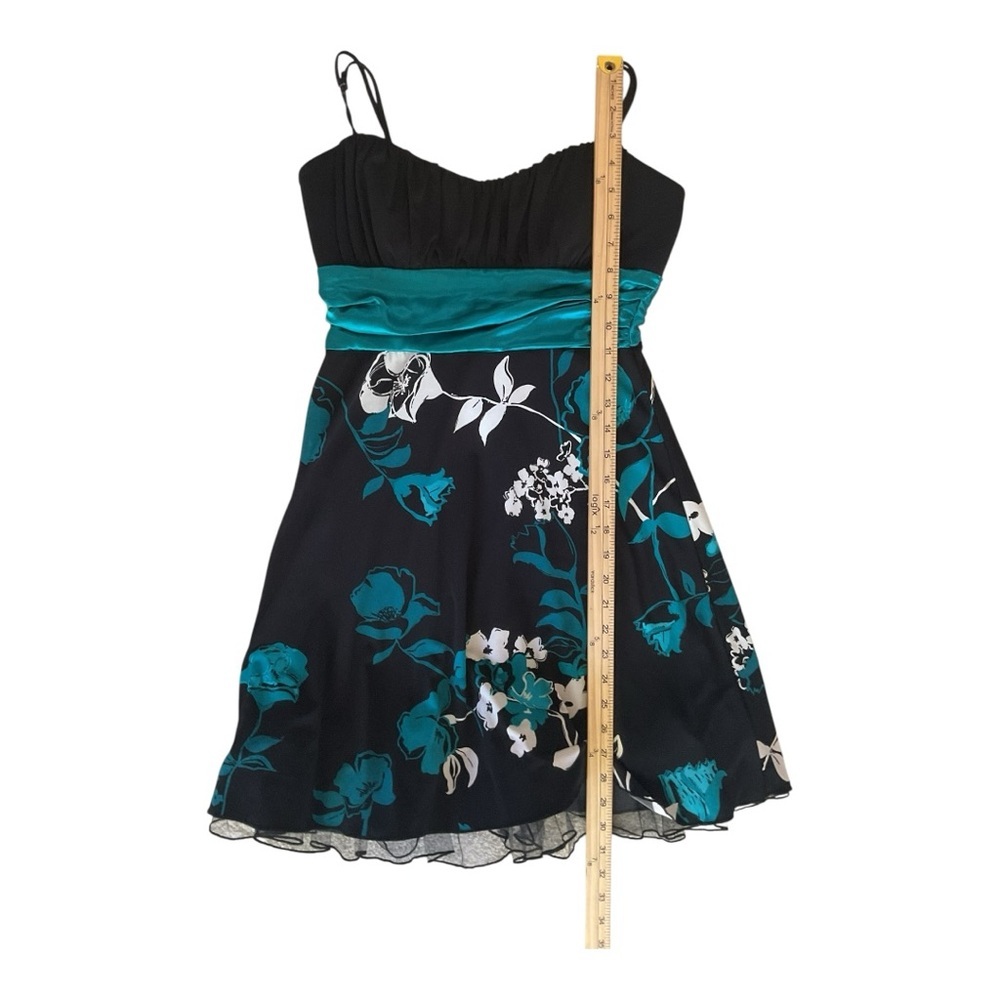Speechless Teal Floral Fit & Flare Dress – Size Medium - Picture 5 of 7